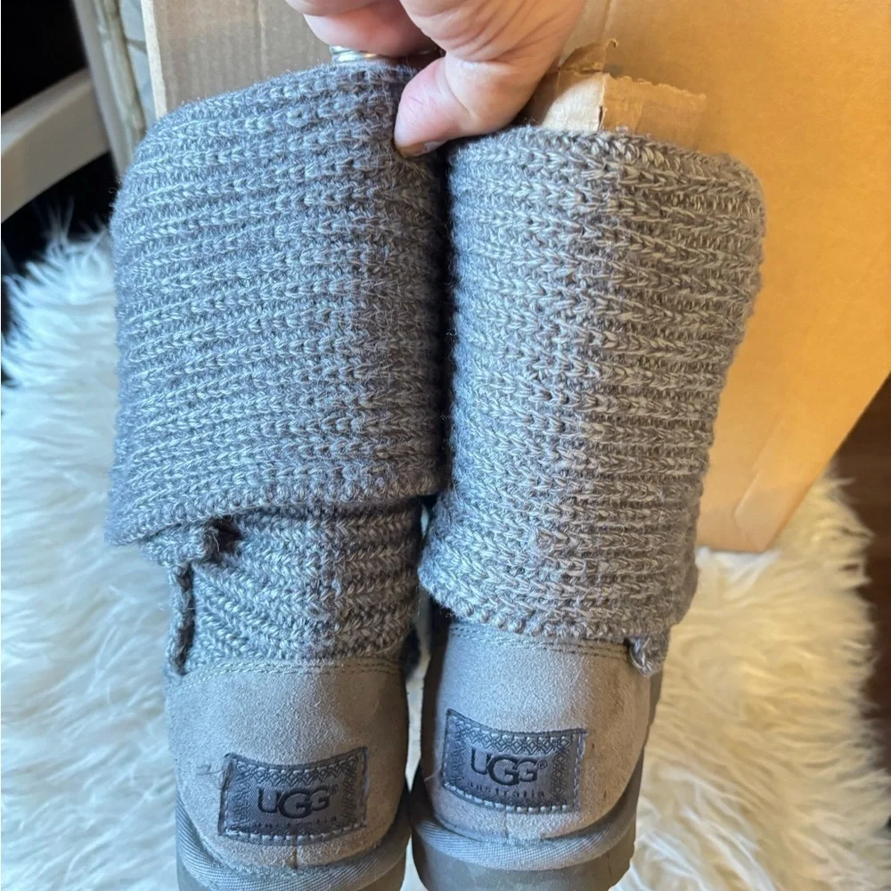 Ugg women gray classic cardy cabled knit boots